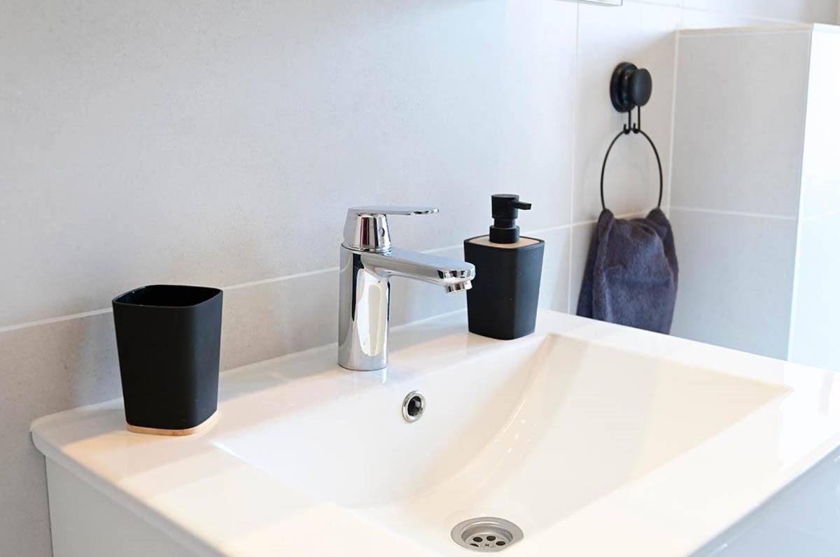 Apartment D & Studio L Dobrinj Ngoại thất bức ảnh