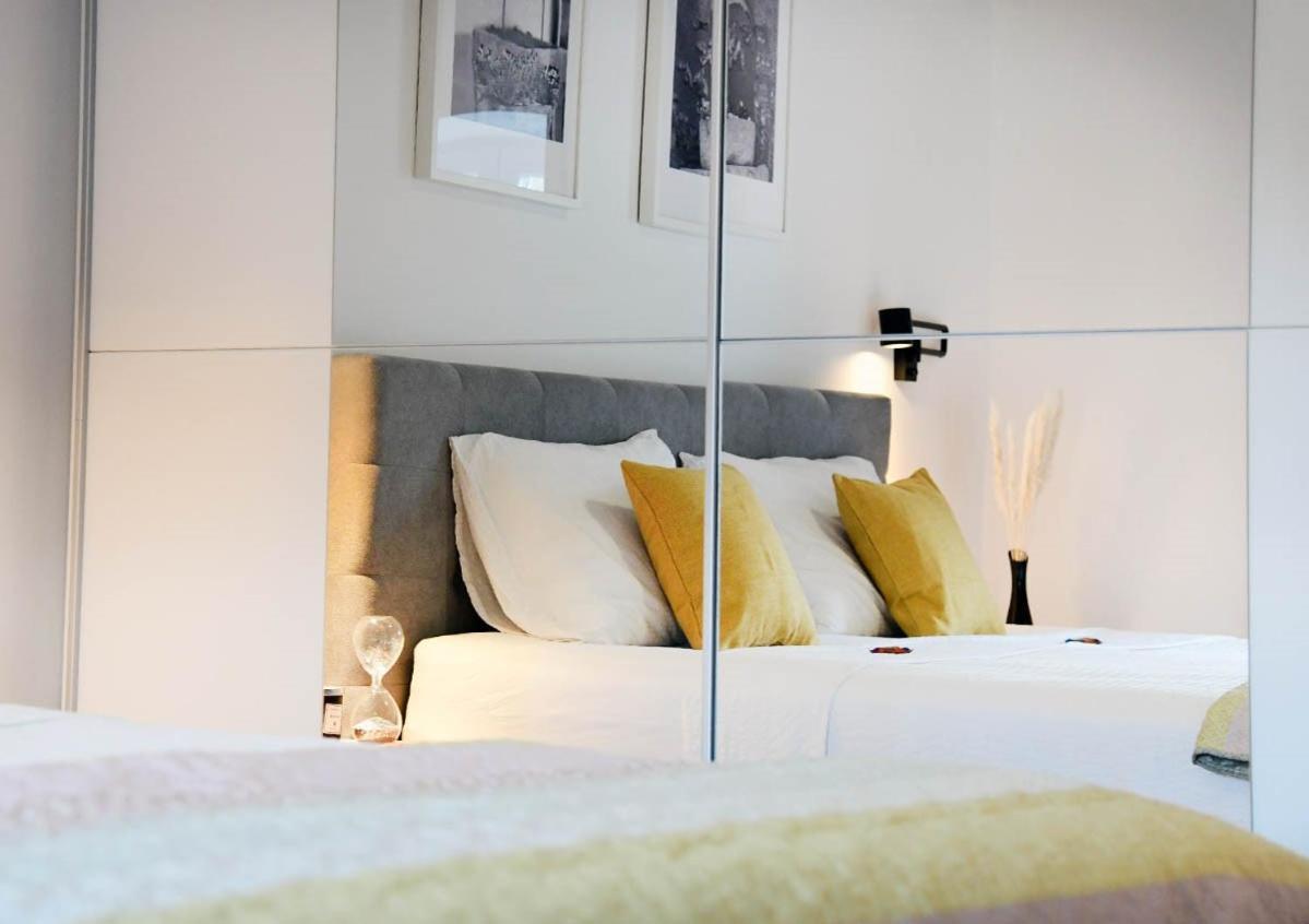 Apartment D & Studio L Dobrinj Ngoại thất bức ảnh