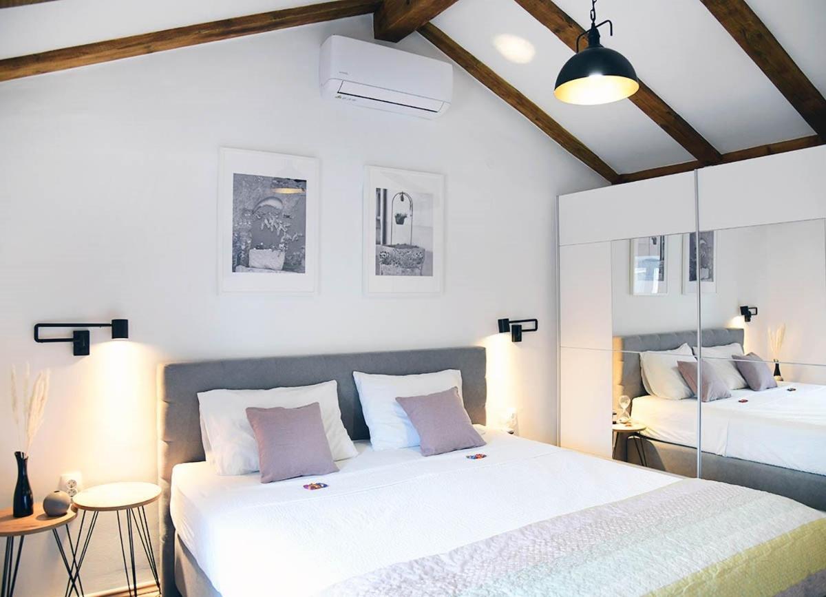 Apartment D & Studio L Dobrinj Ngoại thất bức ảnh