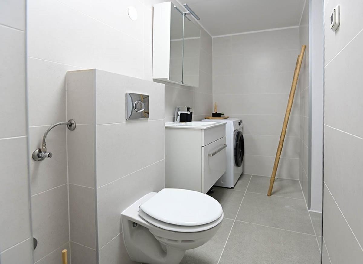 Apartment D & Studio L Dobrinj Ngoại thất bức ảnh